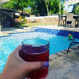 Meet your Posher, Vicky